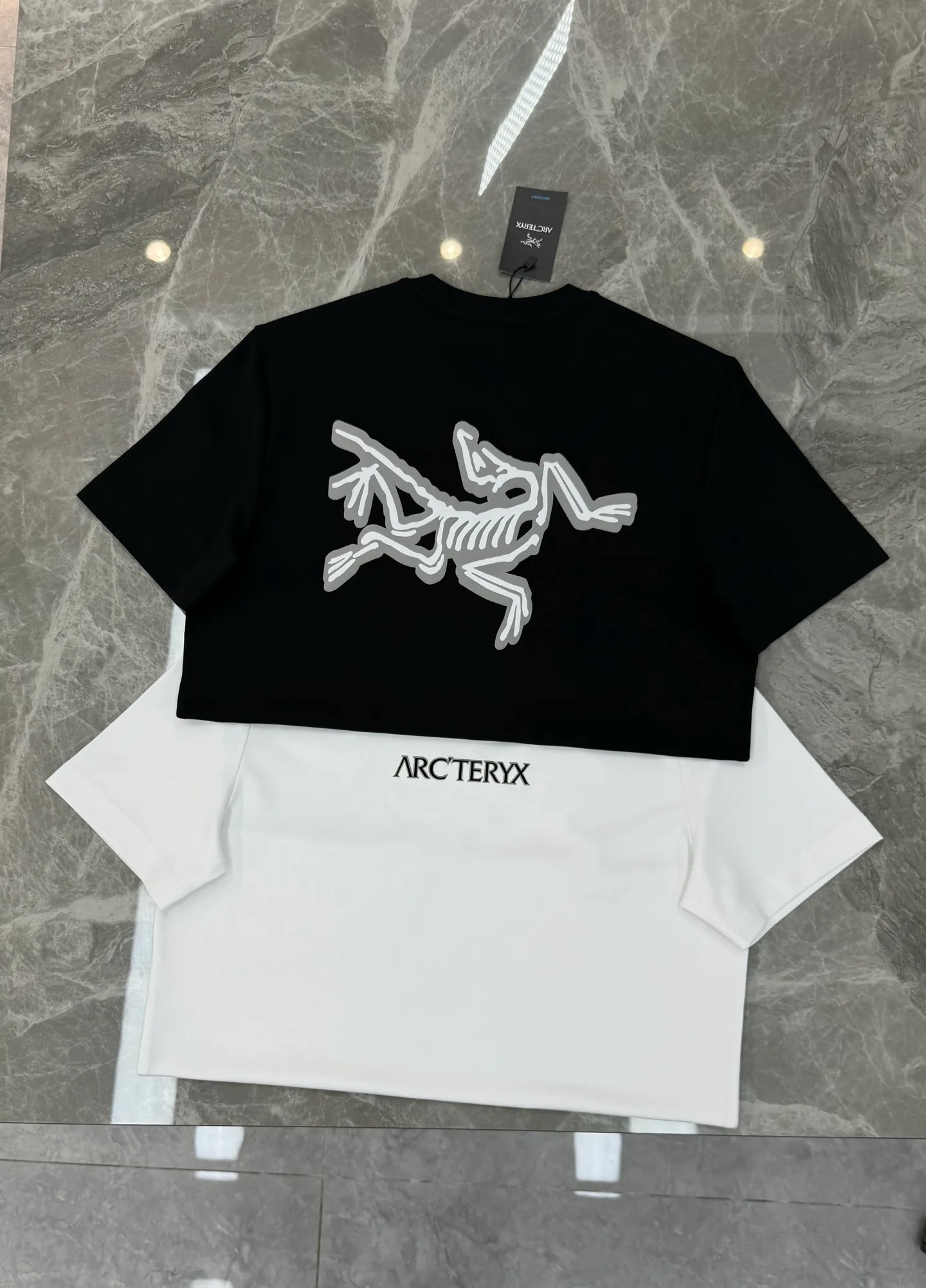 25s New Arrival T . ❤️ . TEE g ， ， ！ 🧼 . . . 👍 ：Black.White.Sizes：S-XXL. ！（175/140 L）